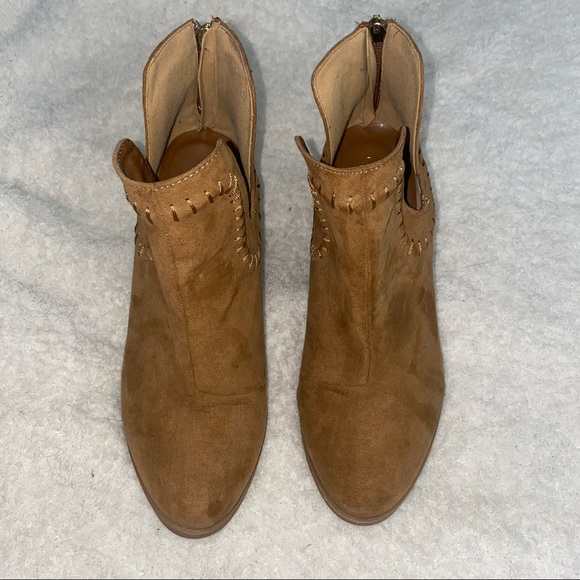 NWOT Camel colored booties - Picture 2 of 7